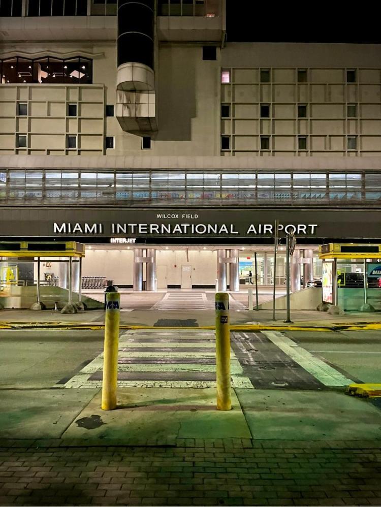 Private Room Near Miami Airport - Free Parking - 01 Exteriör bild
